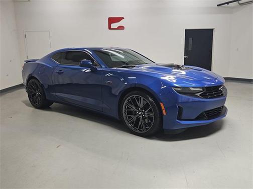 2021 Chevrolet Camaro RWD Coupe LT1