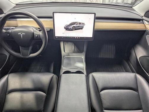 2022 Tesla Model 3 Standard Range