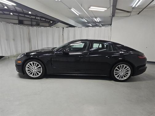 2020 Porsche Panamera Base