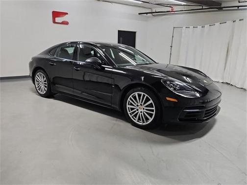 2020 Porsche Panamera Base