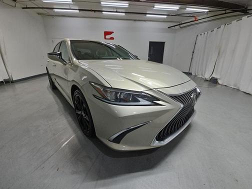2021 Lexus ES 350 Base