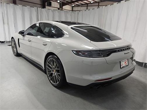 2022 Porsche Panamera Platinum Edition