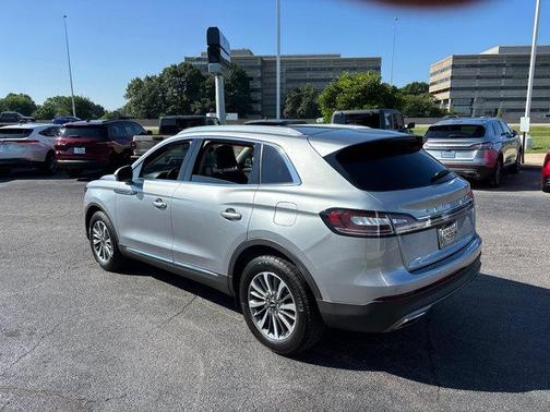 2022 Lincoln Nautilus Standard
