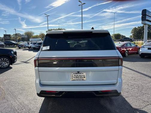 2025 Lincoln Navigator Reserve
