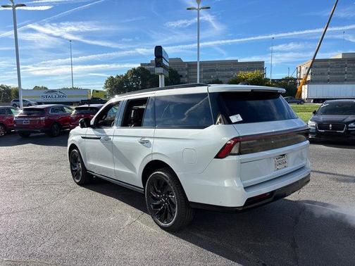 2025 Lincoln Navigator Reserve