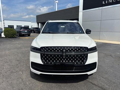 2025 Lincoln Navigator Black Label