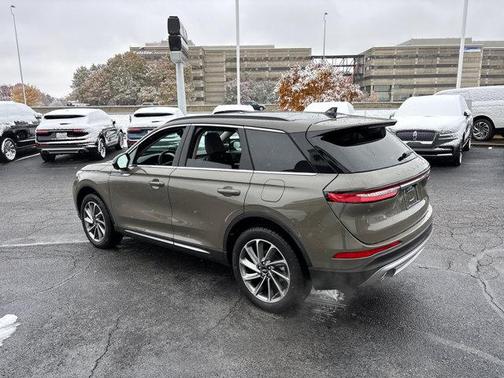 2025 Lincoln Corsair Premiere