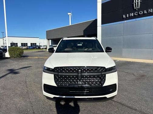 2025 Lincoln Navigator Black Label