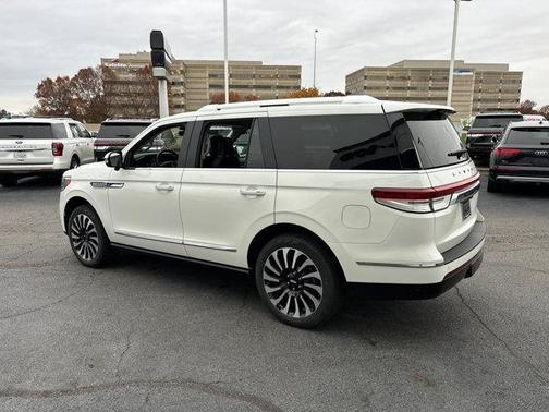 2024 Lincoln Navigator Black Label