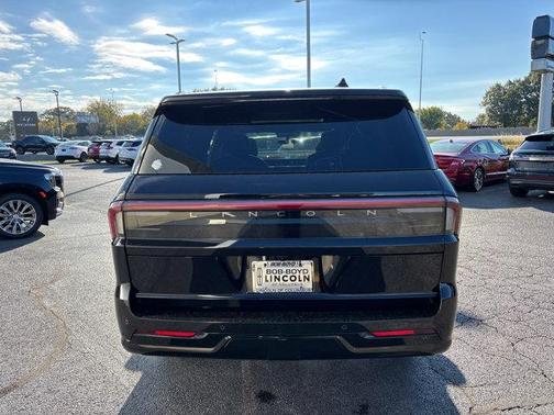 2025 Lincoln Navigator Black Label