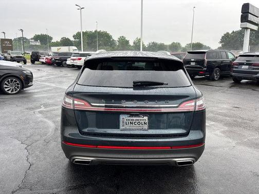 2022 Lincoln Nautilus Black Label