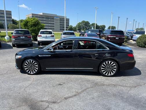 2019 Lincoln Continental Black Label
