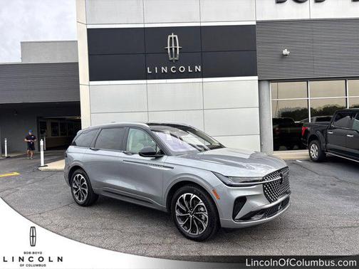 2025 Lincoln Nautilus Reserve