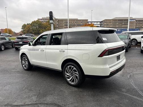 2025 Lincoln Navigator Reserve