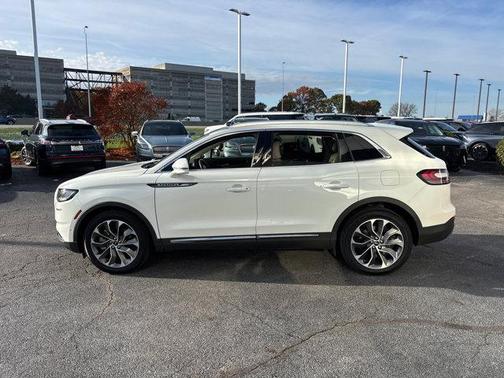 2022 Lincoln Nautilus Reserve