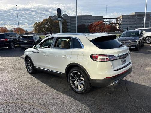 2022 Lincoln Nautilus Reserve