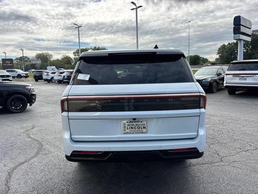 2025 Lincoln Navigator Reserve