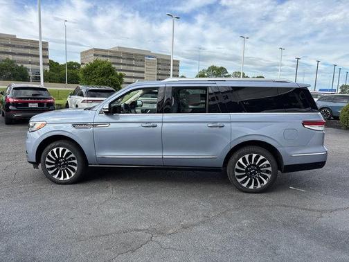 2024 Lincoln Navigator Black Label