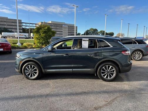 2021 Lincoln Nautilus Standard