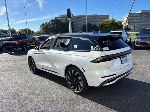2026 Lincoln Nautilus Black Label