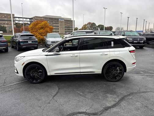 2026 Lincoln Corsair Reserve