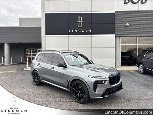 2025 BMW X7 M60i