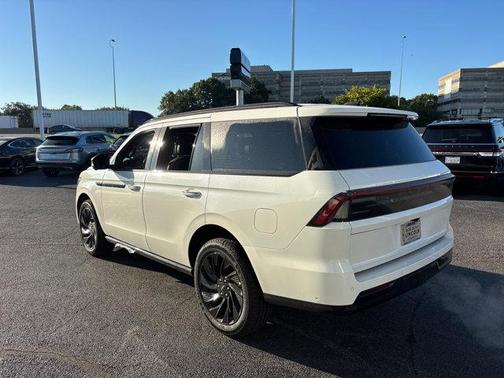 2025 Lincoln Navigator Reserve