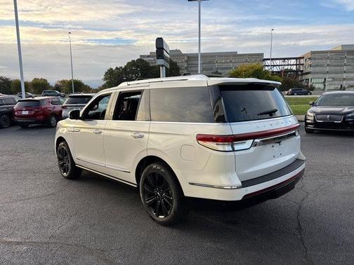 2023 Lincoln Navigator Reserve