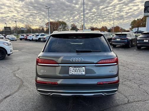 2020 Audi Q7 55 Prestige