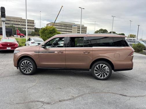 2025 Lincoln Navigator Black Label