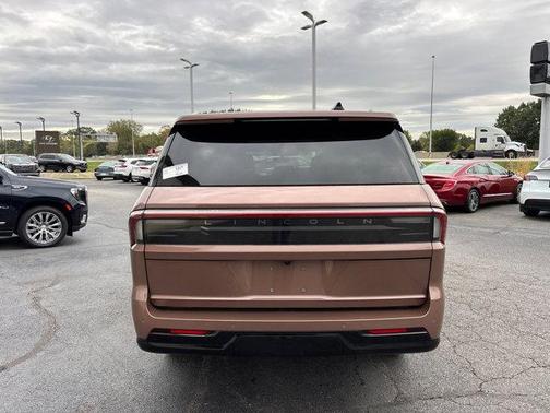 2025 Lincoln Navigator Black Label