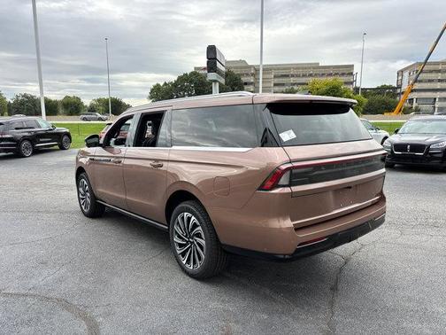 2025 Lincoln Navigator Black Label