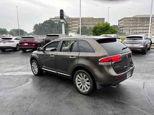 2011 Lincoln MKX Base