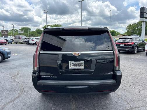 2019 Cadillac Escalade Luxury