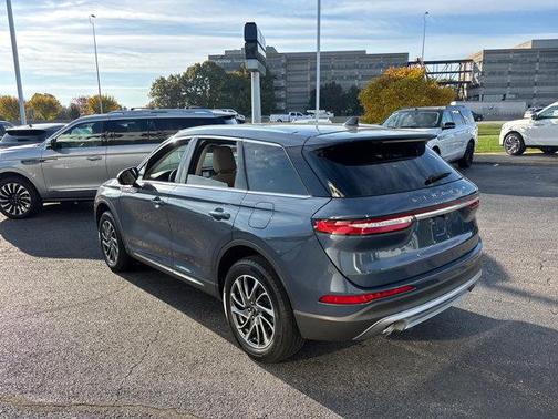 2022 Lincoln Corsair Standard