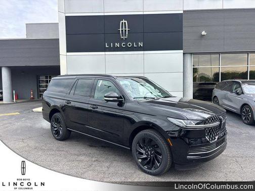 Infinite Black Metallic Clearcoat 2026 Lincoln Navigator Reserve