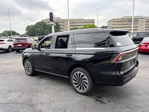2025 Lincoln Navigator Black Label