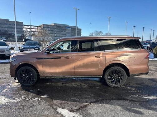 2025 Lincoln Navigator Black Label