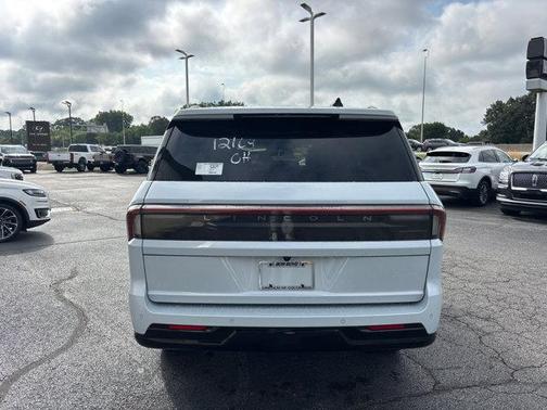 2025 Lincoln Navigator Reserve