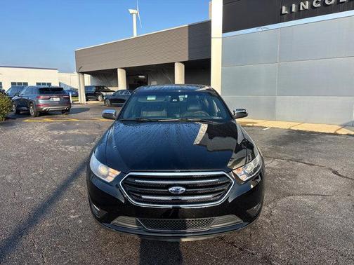 2018 Ford Taurus Limited