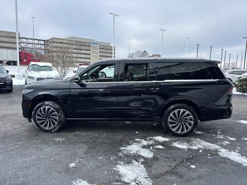 2025 Lincoln Navigator Black Label