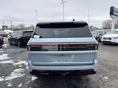 2025 Lincoln Navigator Reserve