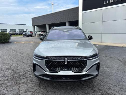 2025 Lincoln Nautilus Reserve