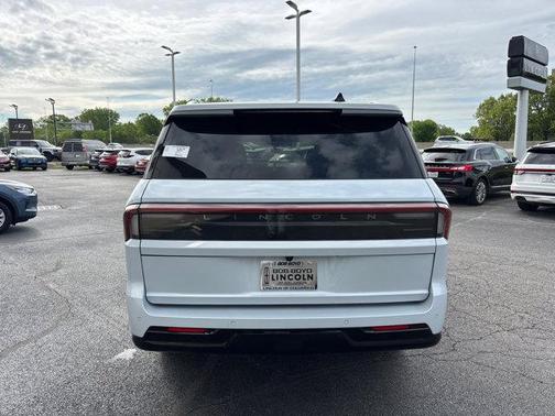 2025 Lincoln Navigator Black Label