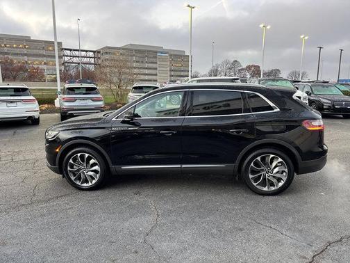 2022 Lincoln Nautilus Reserve