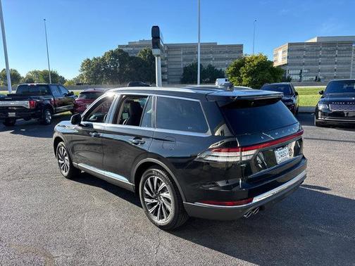 2025 Lincoln Aviator Premiere