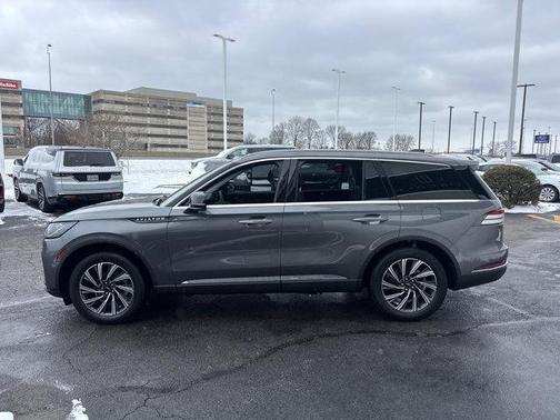 2025 Lincoln Aviator Premiere