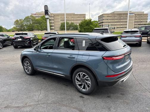 2025 Lincoln Corsair Premiere
