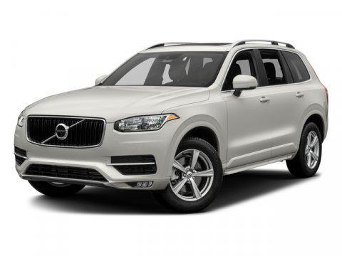 2017 Volvo XC90 T6 Momentum