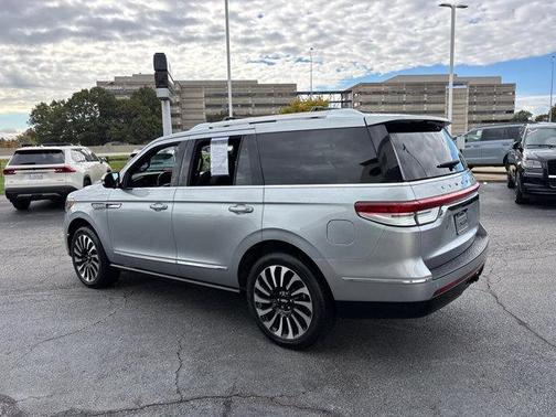 2023 Lincoln Navigator Black Label